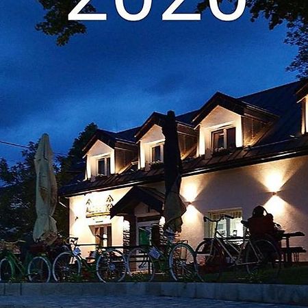 Hotel Pizzeria Alžbetka Strecno Esterno foto