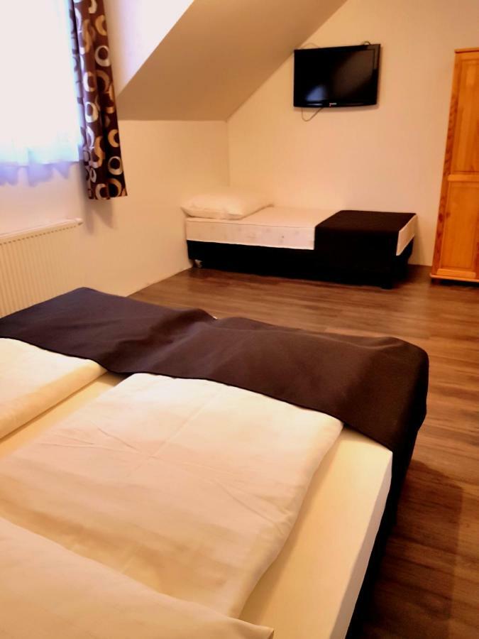 Hotel Pizzeria Alžbetka Strecno Esterno foto