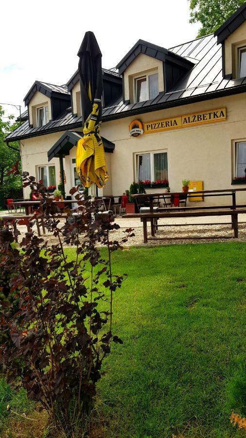 Hotel Pizzeria Alžbetka Strecno Esterno foto